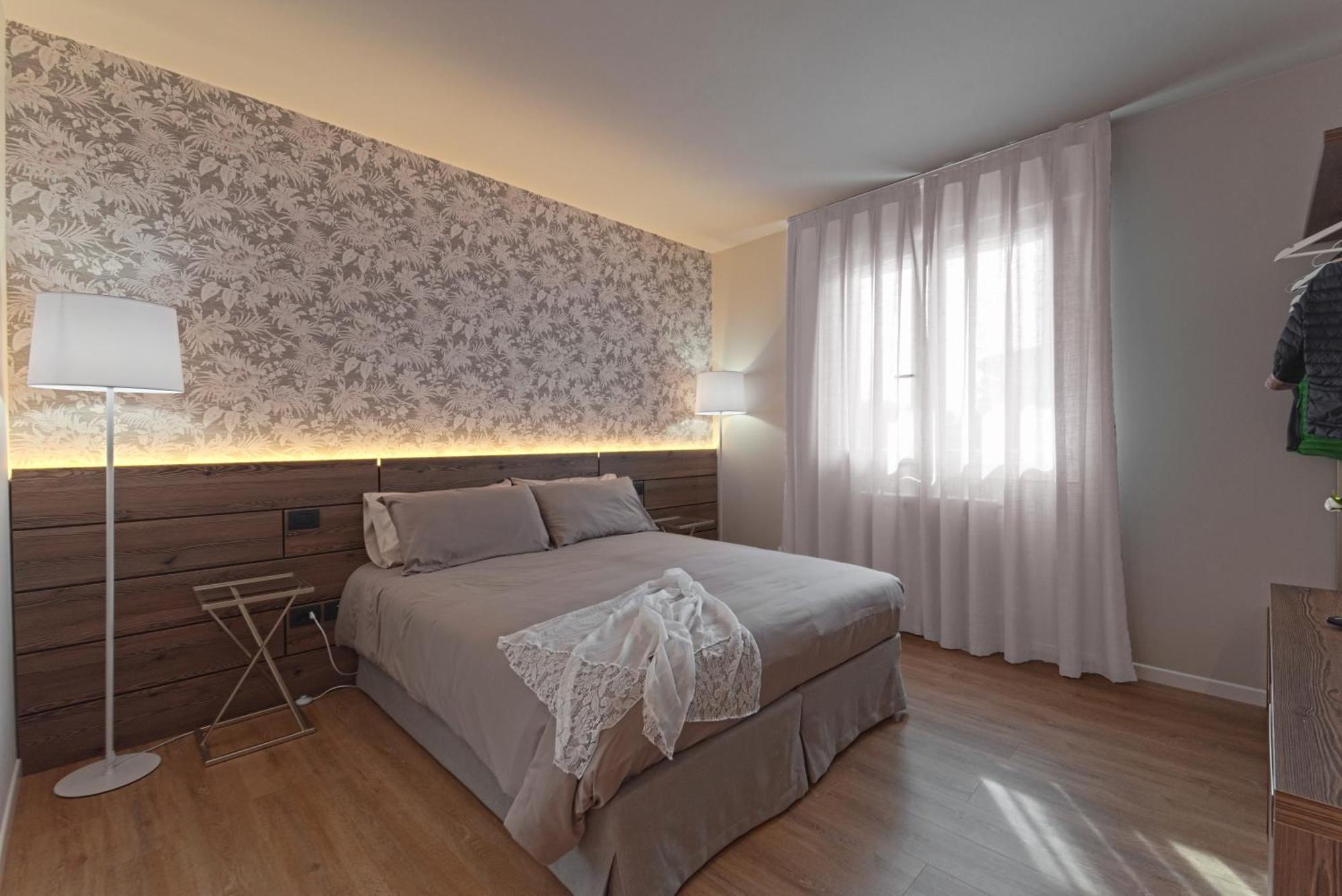 Gasthuis Civico 4 *